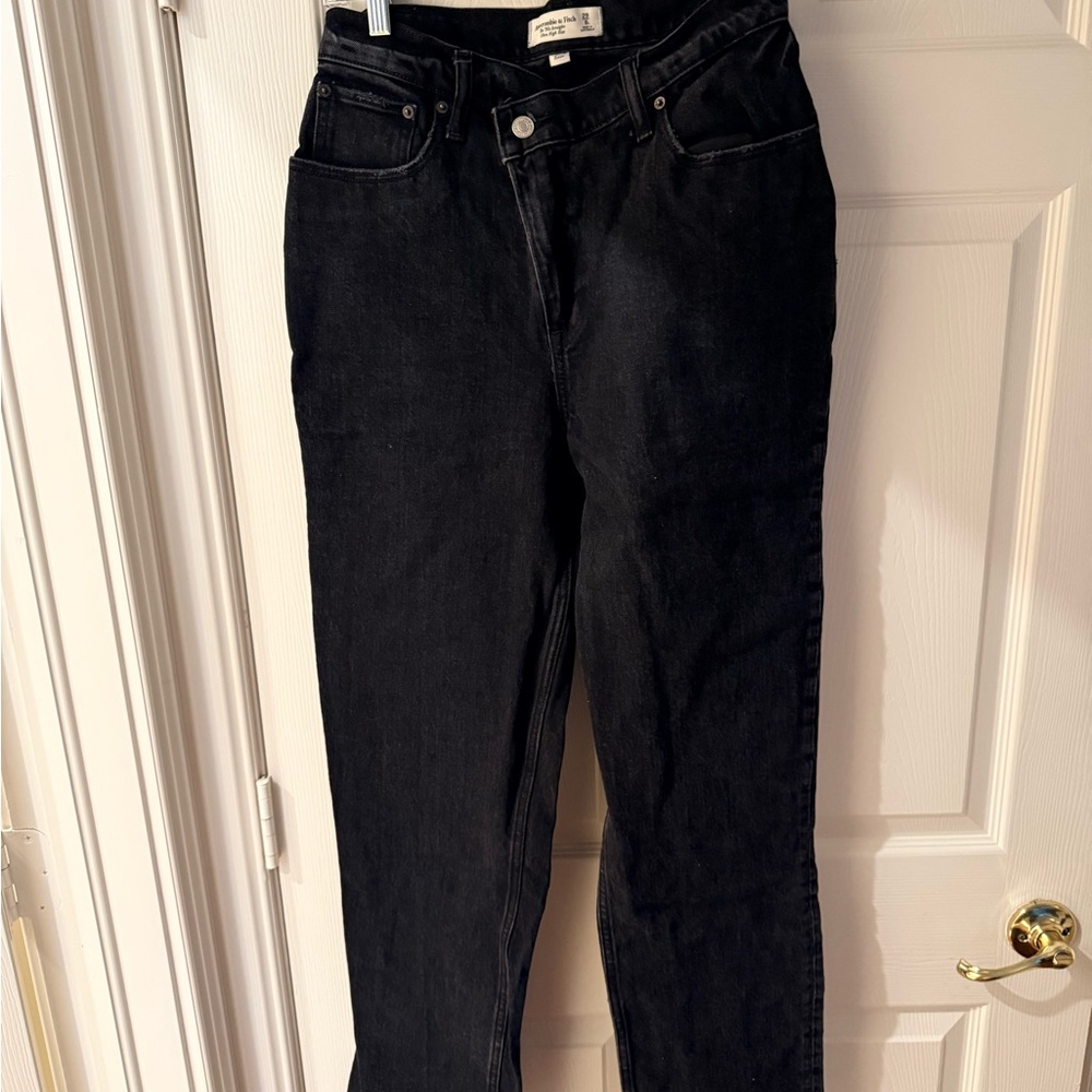 Abercrombie & Fitch Women's Black Straight Leg Jeans